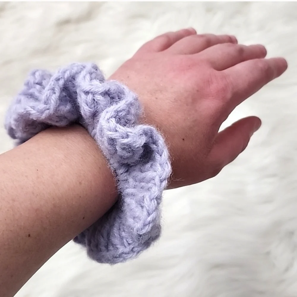 Handmade Textured Crocheted Scrunchies Ponytail Holder Hair Tie Set Of 3 - New